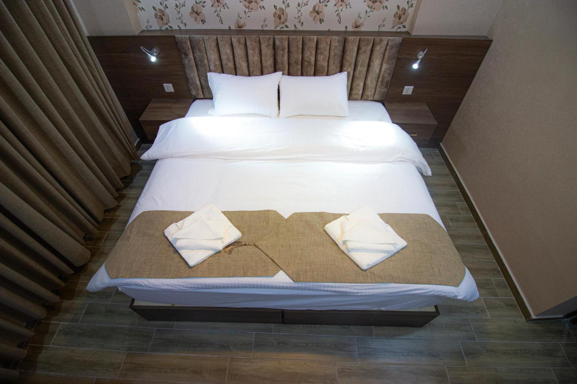 Beirut Hotel 2 New Amman Bagian luar foto