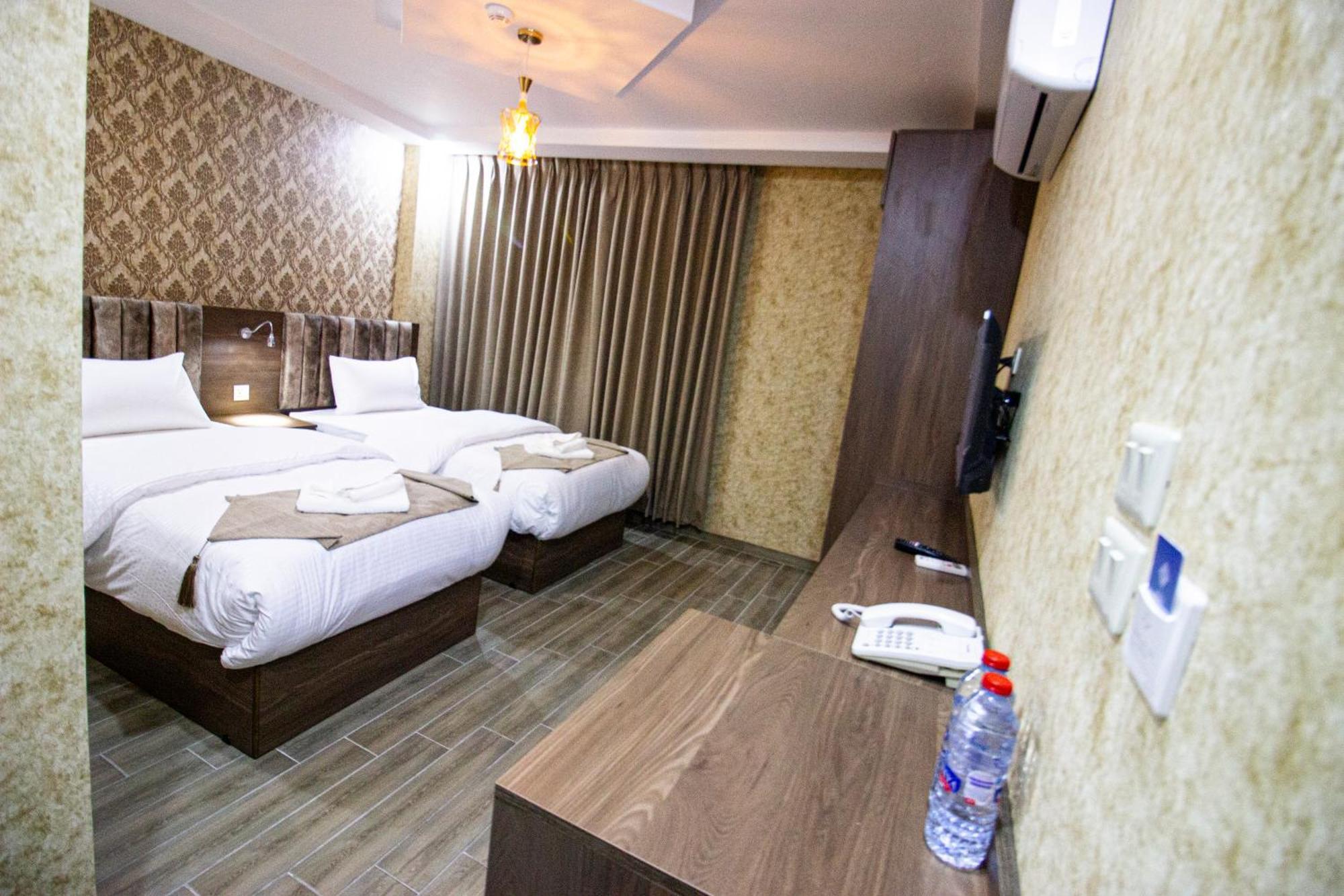 Beirut Hotel 2 New Amman Bagian luar foto