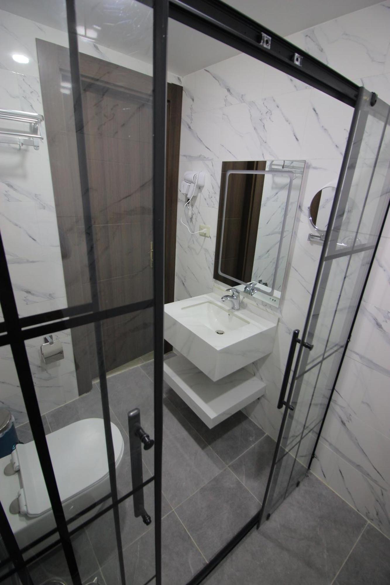 Beirut Hotel 2 New Amman Bagian luar foto