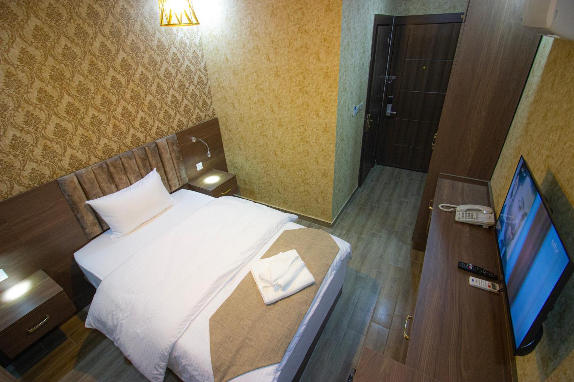 Beirut Hotel 2 New Amman Bagian luar foto