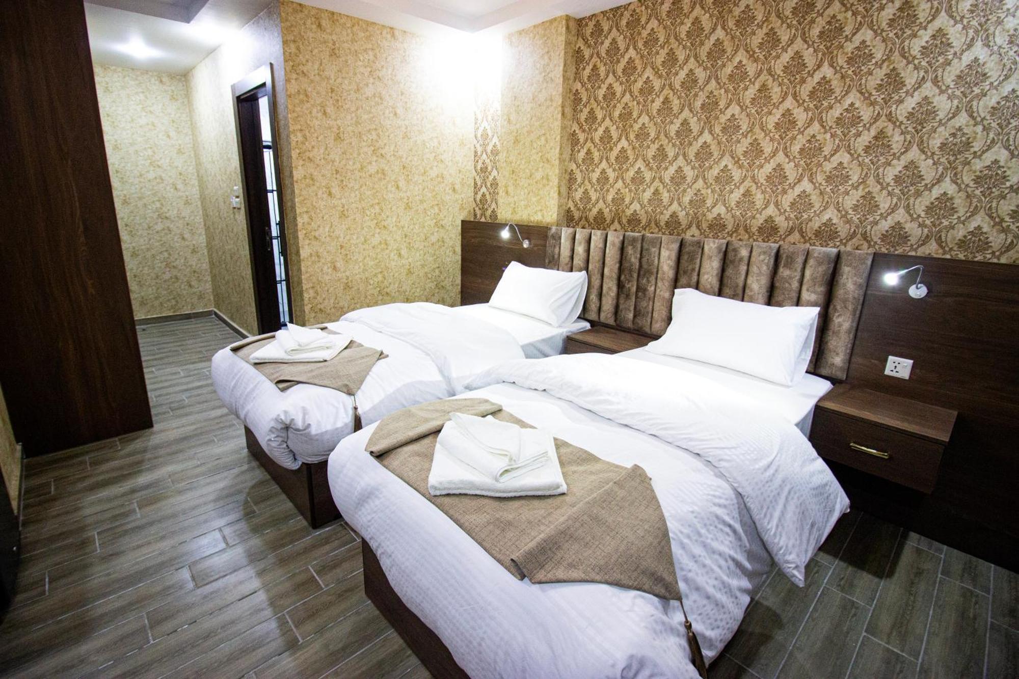 Beirut Hotel 2 New Amman Bagian luar foto