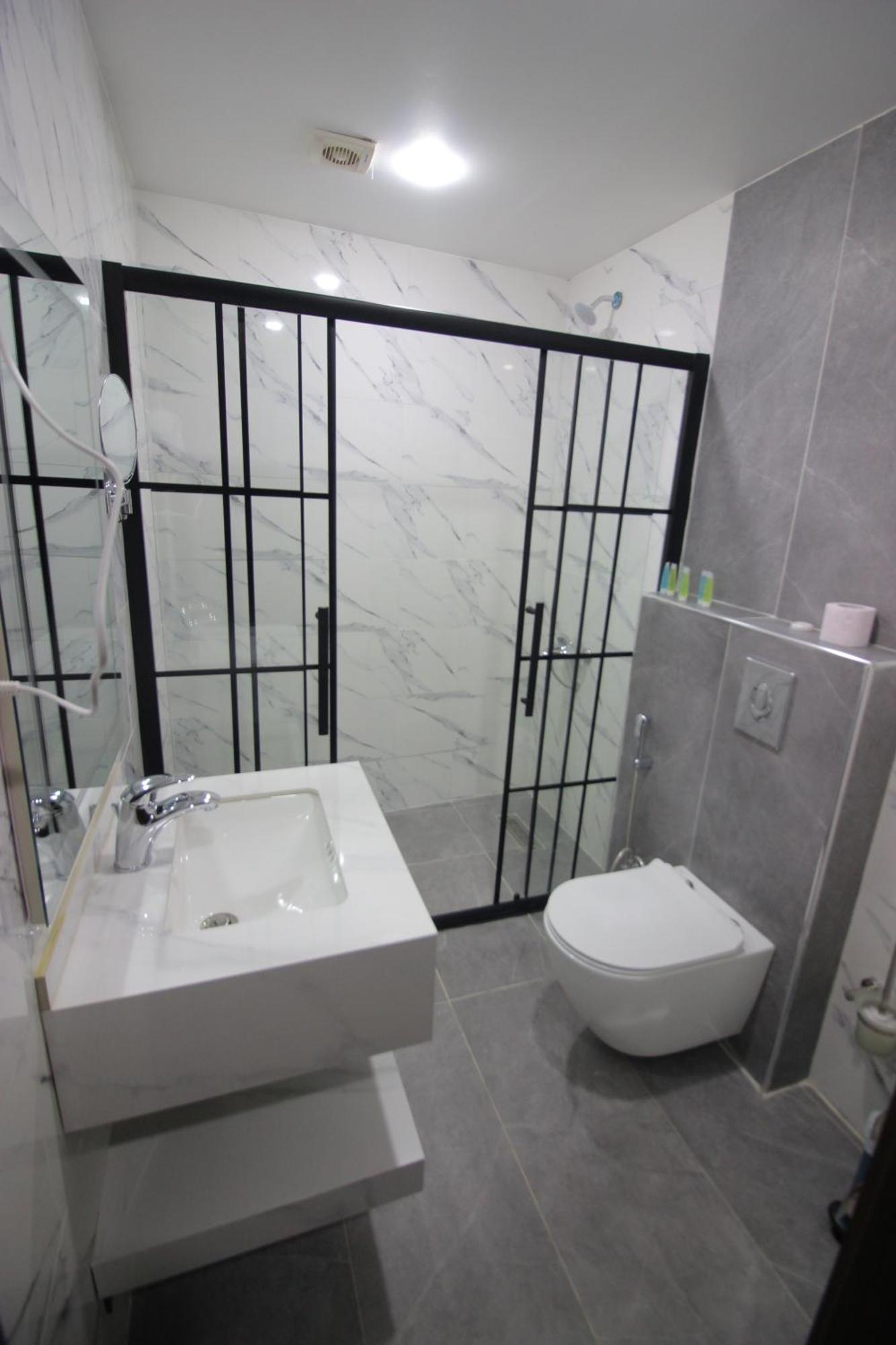Beirut Hotel 2 New Amman Bagian luar foto