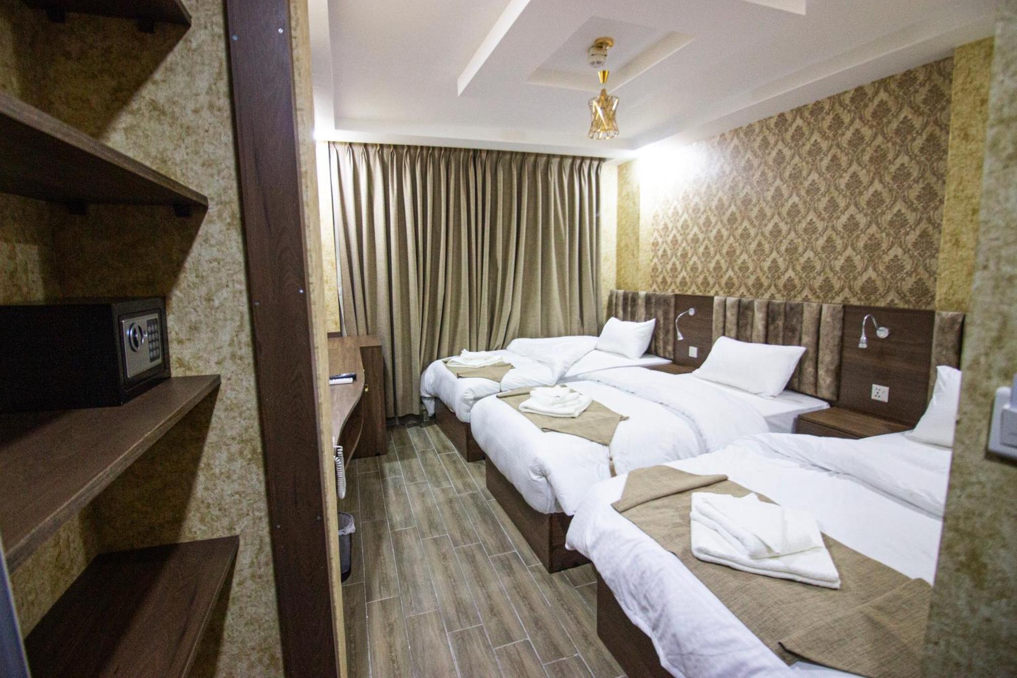 Beirut Hotel 2 New Amman Bagian luar foto